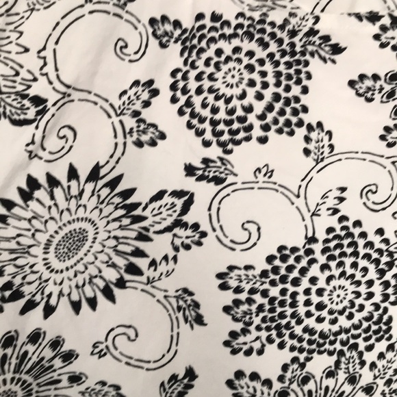 LIZ CLAIBORNE VILLAGER ANKLE LENGTH PANTS SIZE 14 NWOT EXCELLENT CONDITION! - Picture 2 of 6